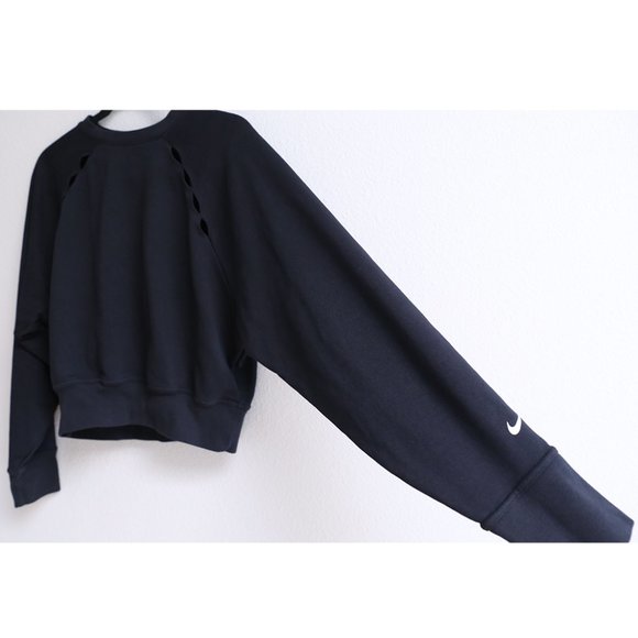 NIKE Women Cutout Crop Black Long Sleeve Sweatshirt S - Picture 7 of 17